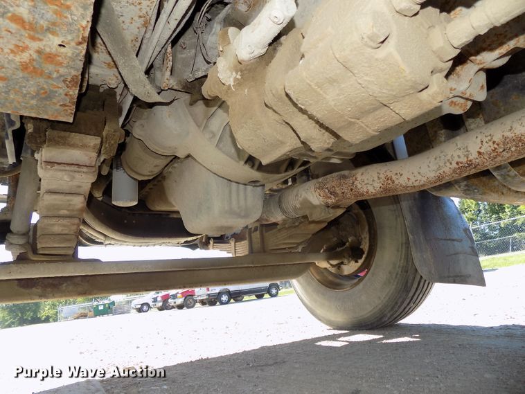 image for item DG2644 1993 International 4700  dump truck