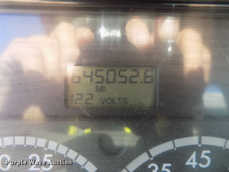 image for item DG2645 2006 Freightliner Columbia  semi truck