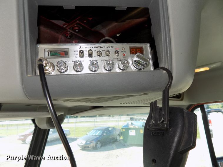 image for item DG2645 2006 Freightliner Columbia  semi truck