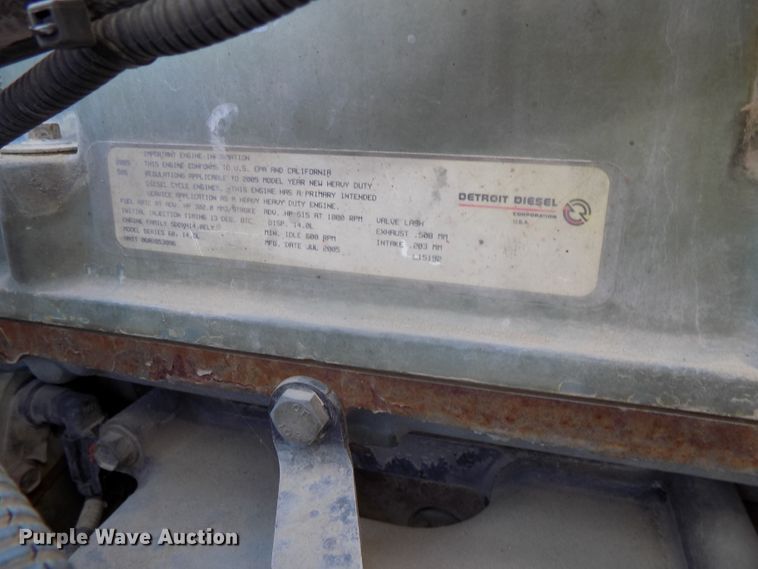 image for item DG2645 2006 Freightliner Columbia  semi truck