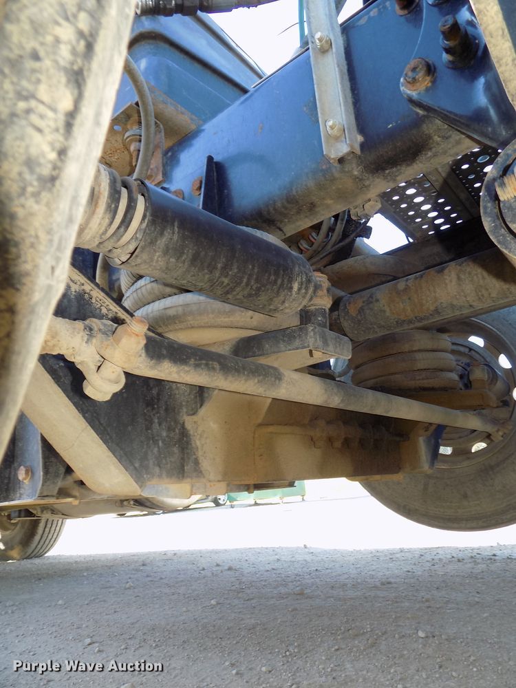 image for item DG2645 2006 Freightliner Columbia  semi truck