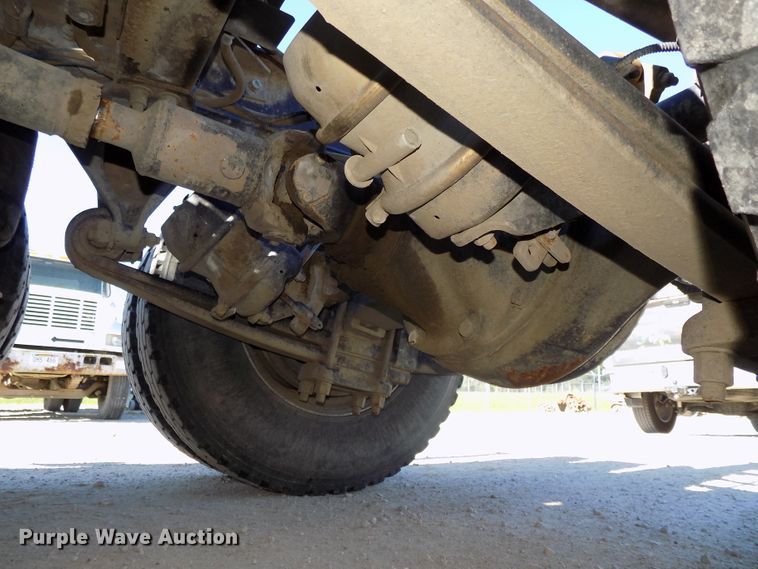 image for item DG2645 2006 Freightliner Columbia  semi truck