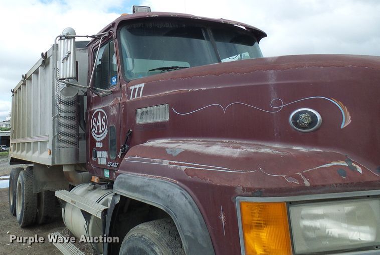 image for item DG5716 1997 Mack CL713 dump truck