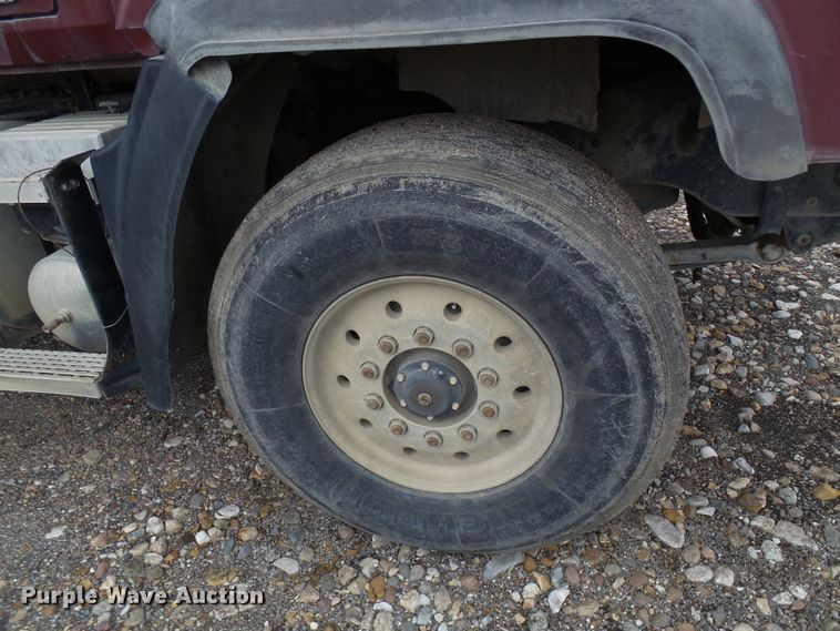 image for item DG5716 1997 Mack CL713 dump truck