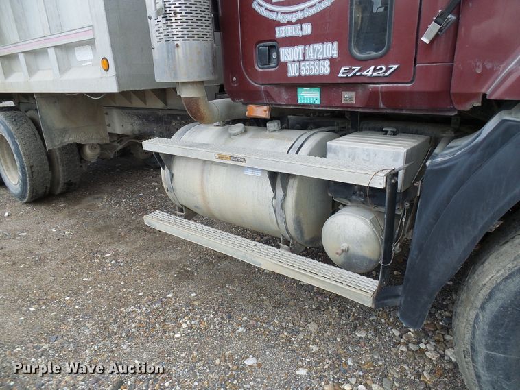 image for item DG5716 1997 Mack CL713 dump truck