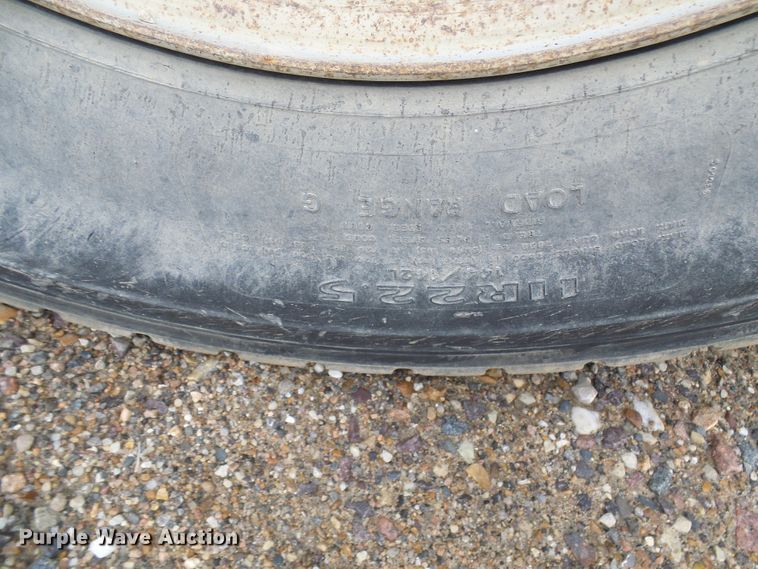 image for item DG5716 1997 Mack CL713 dump truck