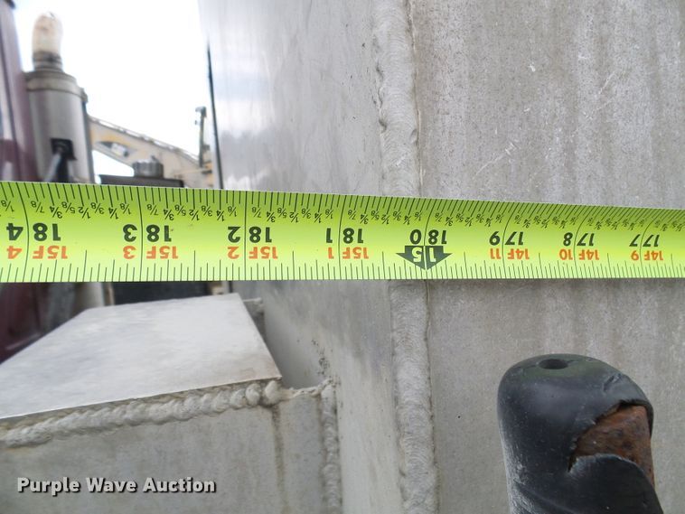 image for item DG5716 1997 Mack CL713 dump truck