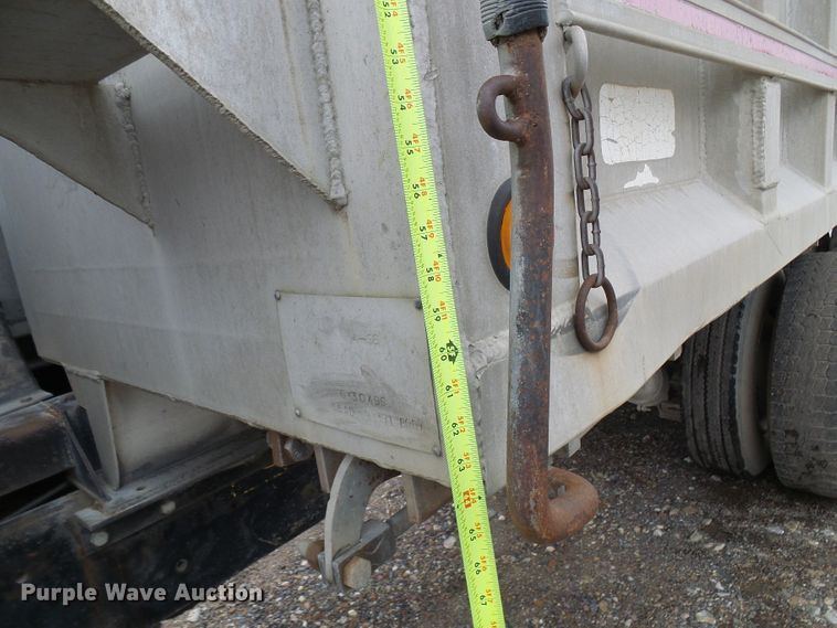 image for item DG5716 1997 Mack CL713 dump truck