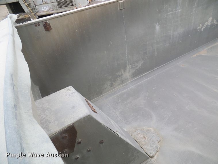 image for item DG5716 1997 Mack CL713 dump truck