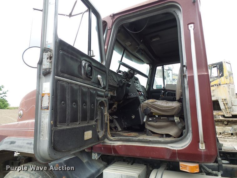 image for item DG5716 1997 Mack CL713 dump truck