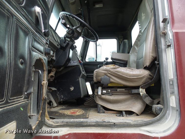 image for item DG5716 1997 Mack CL713 dump truck