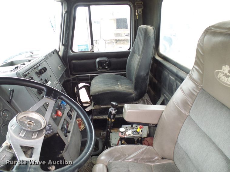 image for item DG5716 1997 Mack CL713 dump truck