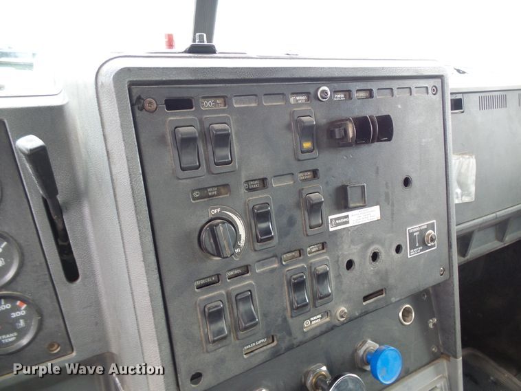 image for item DG5716 1997 Mack CL713 dump truck