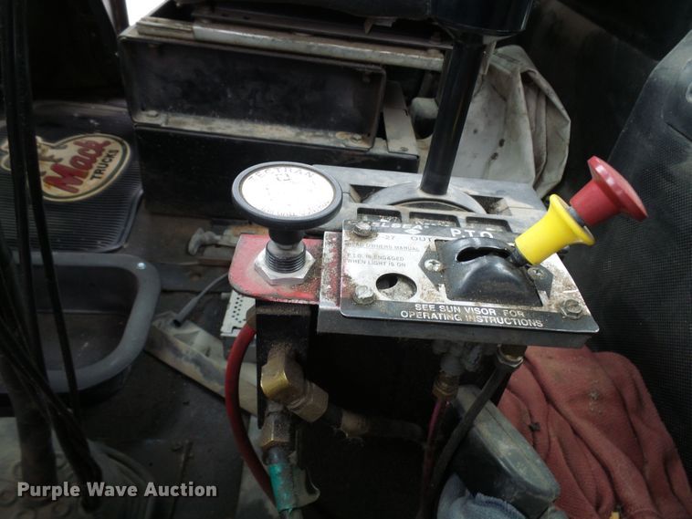 image for item DG5716 1997 Mack CL713 dump truck