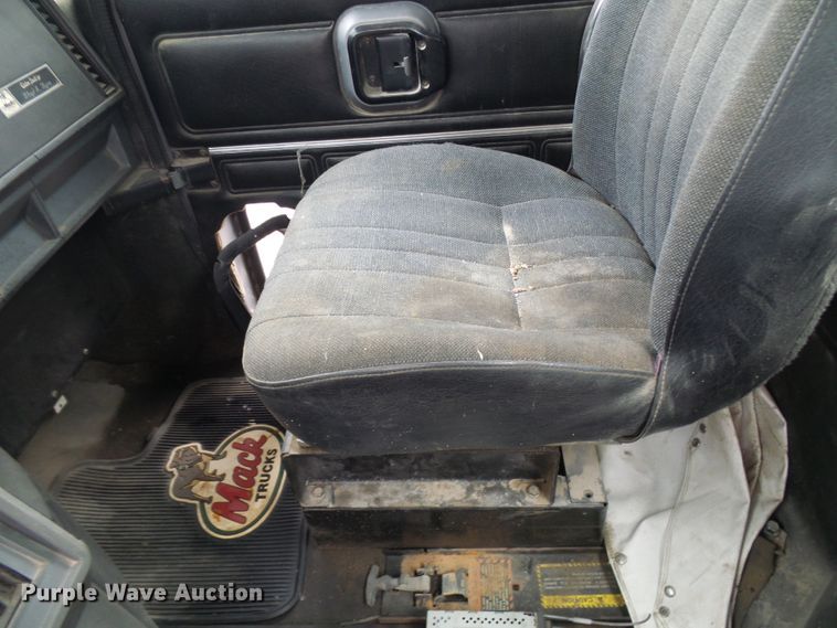 image for item DG5716 1997 Mack CL713 dump truck