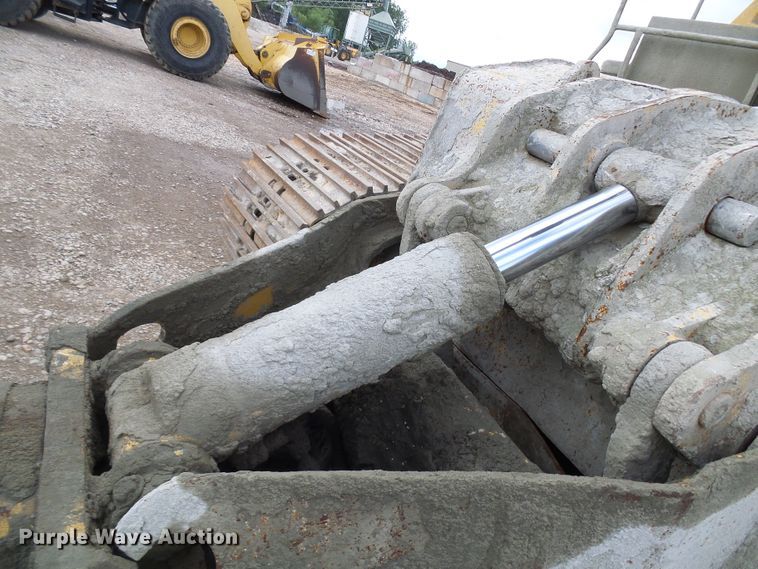 image for item DG5717 1999 Caterpillar 345B  material handler hydraulic excavator