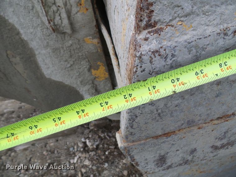 image for item DG5717 1999 Caterpillar 345B  material handler hydraulic excavator