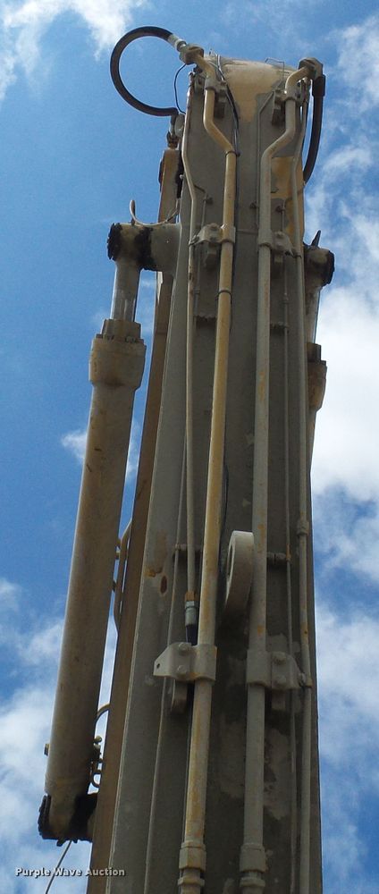 image for item DG5717 1999 Caterpillar 345B  material handler hydraulic excavator