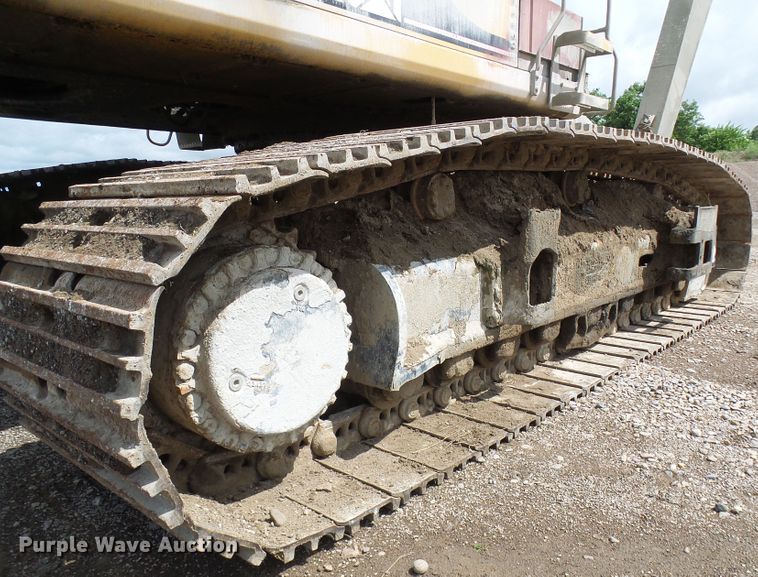 image for item DG5717 1999 Caterpillar 345B  material handler hydraulic excavator