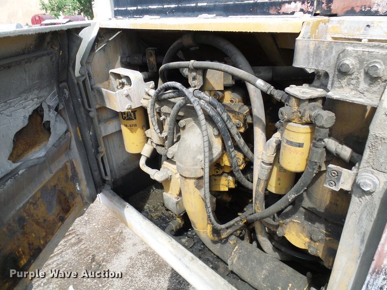 image for item DG5717 1999 Caterpillar 345B  material handler hydraulic excavator
