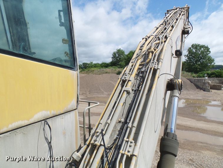 image for item DG5717 1999 Caterpillar 345B  material handler hydraulic excavator