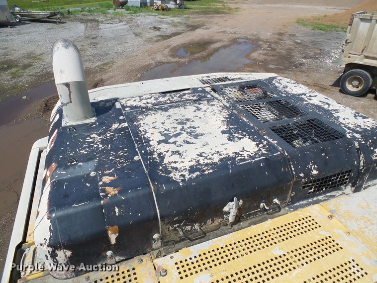 image for item DG5717 1999 Caterpillar 345B  material handler hydraulic excavator