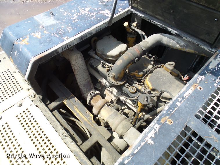 image for item DG5717 1999 Caterpillar 345B  material handler hydraulic excavator