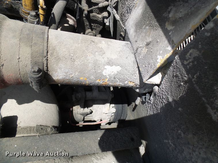 image for item DG5717 1999 Caterpillar 345B  material handler hydraulic excavator