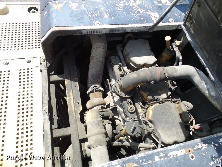 image for item DG5717 1999 Caterpillar 345B  material handler hydraulic excavator