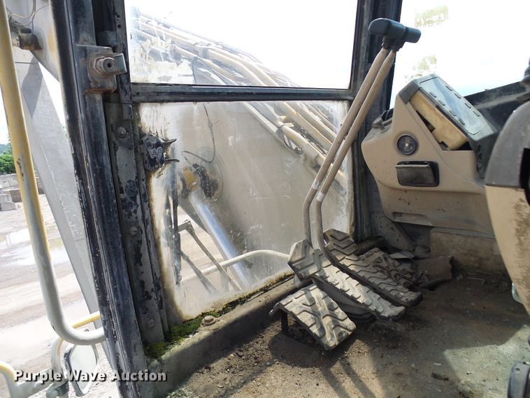 image for item DG5717 1999 Caterpillar 345B  material handler hydraulic excavator