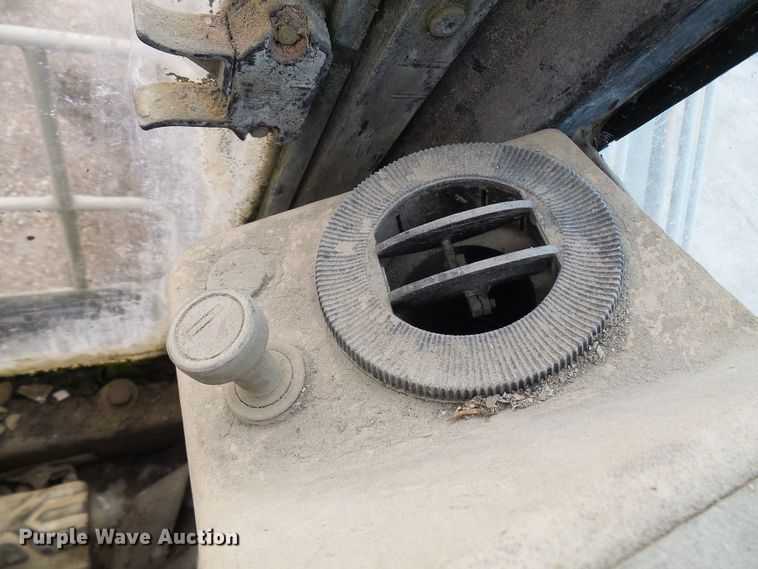 image for item DG5717 1999 Caterpillar 345B  material handler hydraulic excavator