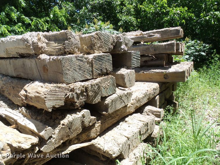 image for item DG5736 Approx. 40 crane pads