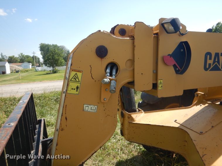 image for item DG5989 2005 Caterpillar TH460B  telehandler
