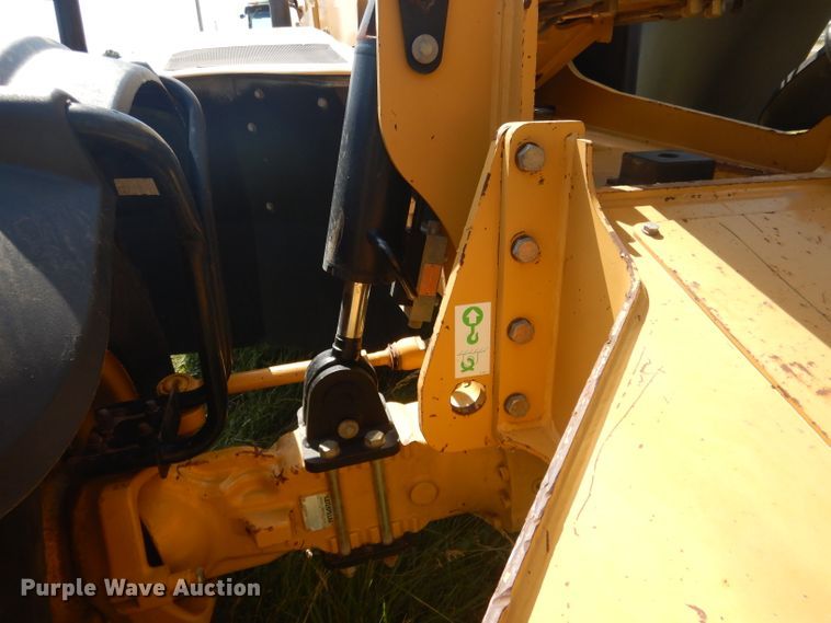 image for item DG5989 2005 Caterpillar TH460B  telehandler
