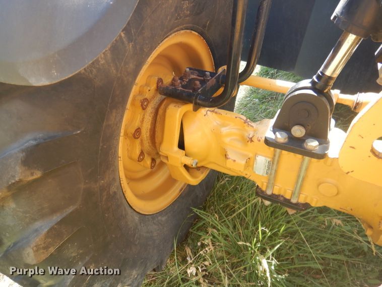 image for item DG5989 2005 Caterpillar TH460B  telehandler