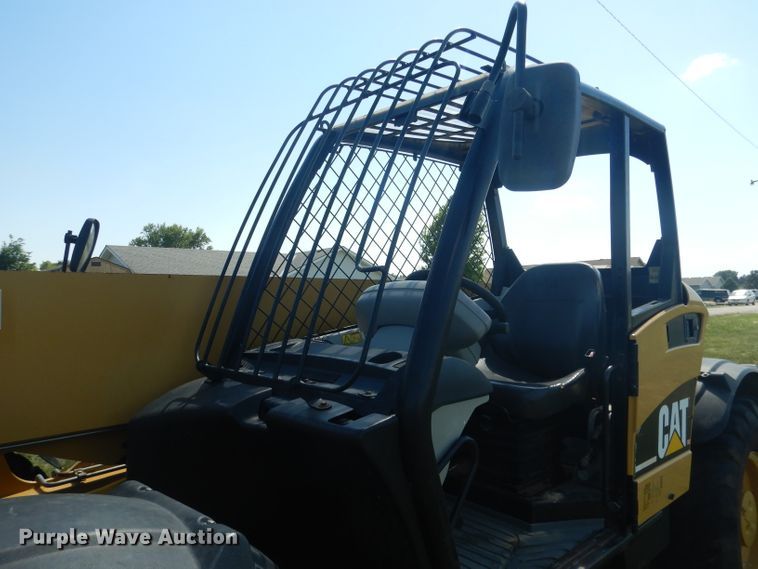 image for item DG5989 2005 Caterpillar TH460B  telehandler