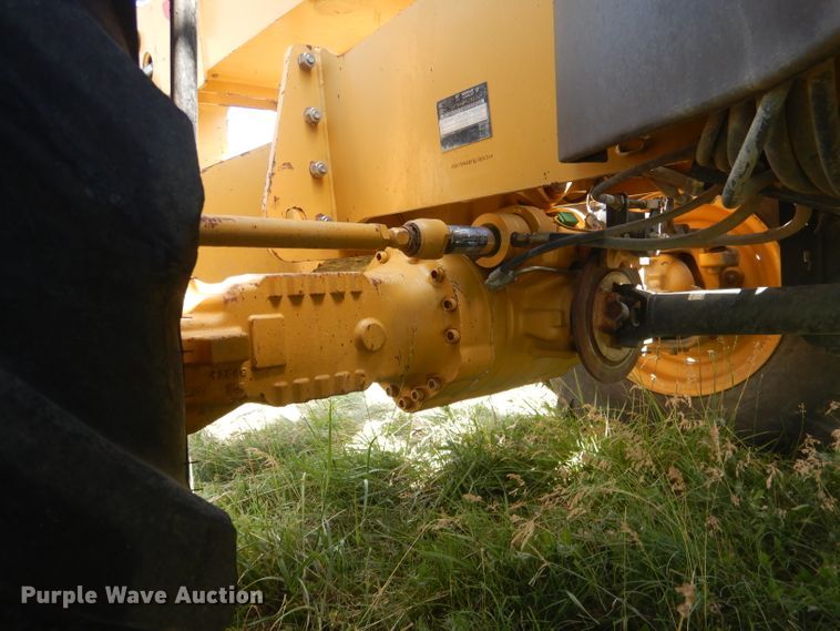 image for item DG5989 2005 Caterpillar TH460B  telehandler