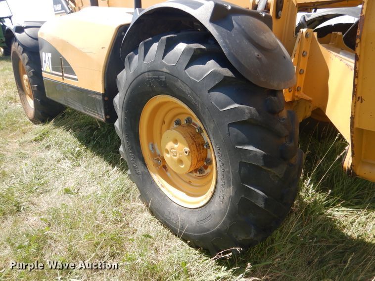 image for item DG5989 2005 Caterpillar TH460B  telehandler