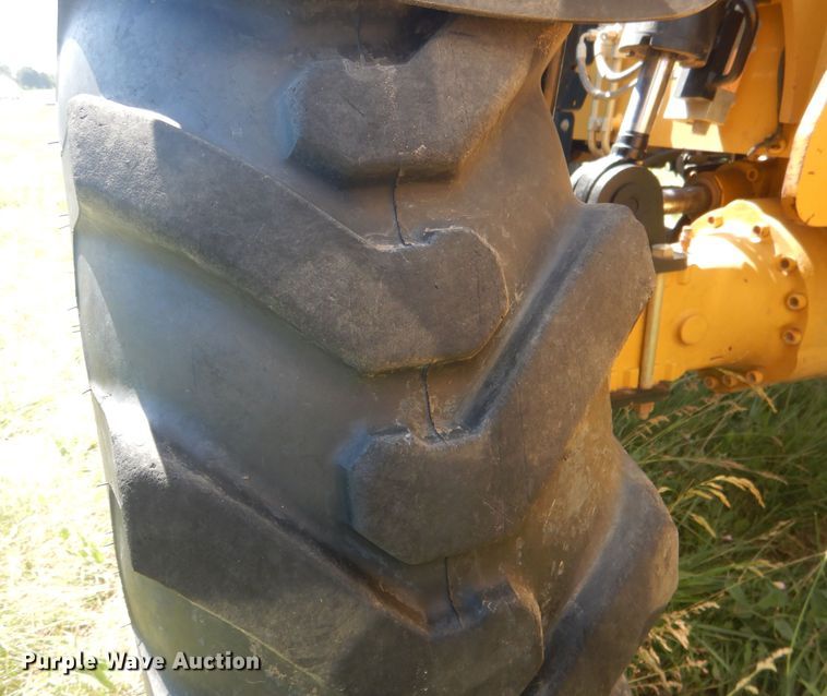 image for item DG5989 2005 Caterpillar TH460B  telehandler