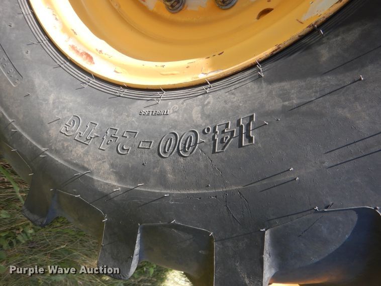 image for item DG5989 2005 Caterpillar TH460B  telehandler