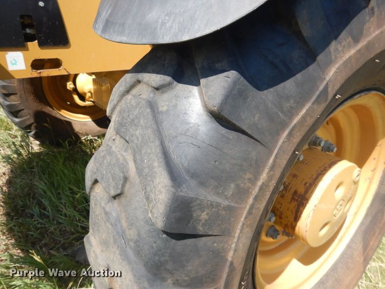 image for item DG5989 2005 Caterpillar TH460B  telehandler