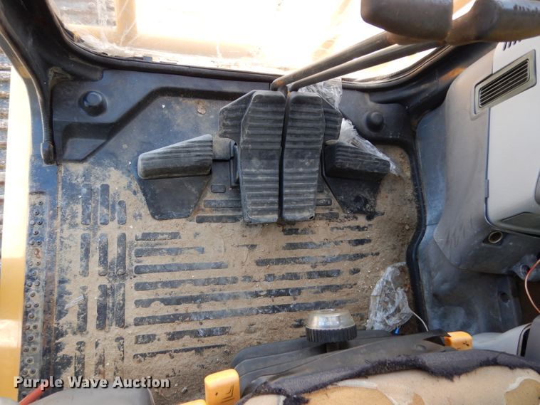 image for item DG6804 2003 Komatsu PC220LC-7L excavator