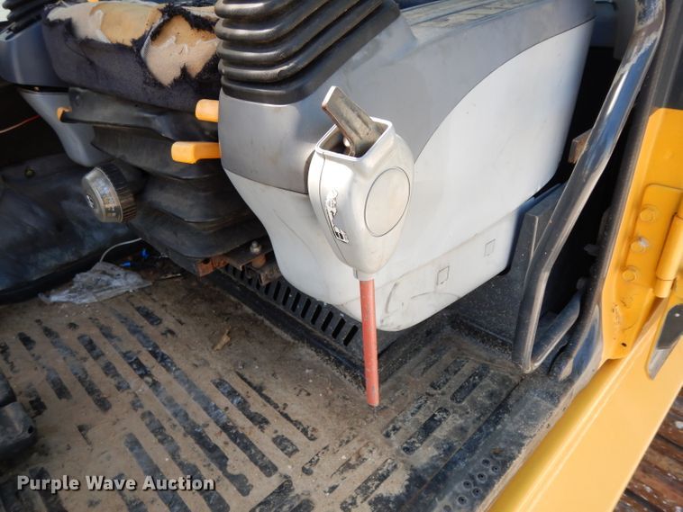 image for item DG6804 2003 Komatsu PC220LC-7L excavator