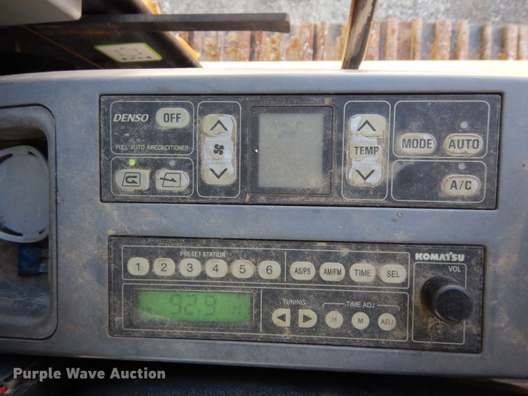 image for item DG6804 2003 Komatsu PC220LC-7L excavator