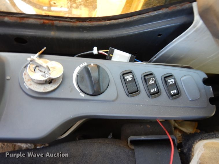 image for item DG6804 2003 Komatsu PC220LC-7L excavator