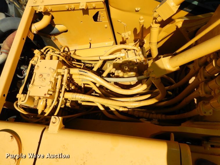 image for item DG6804 2003 Komatsu PC220LC-7L excavator