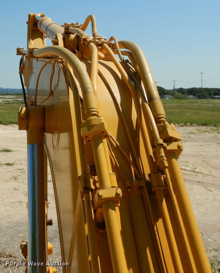 image for item DG6804 2003 Komatsu PC220LC-7L excavator