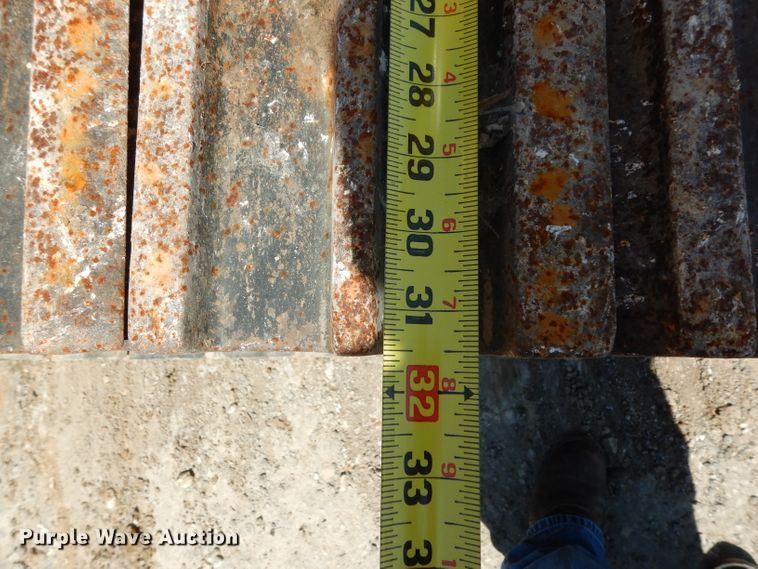 image for item DG6804 2003 Komatsu PC220LC-7L excavator