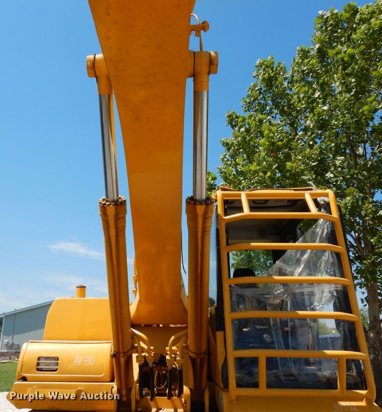 image for item DG6804 2003 Komatsu PC220LC-7L excavator