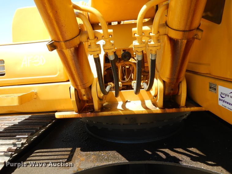 image for item DG6804 2003 Komatsu PC220LC-7L excavator